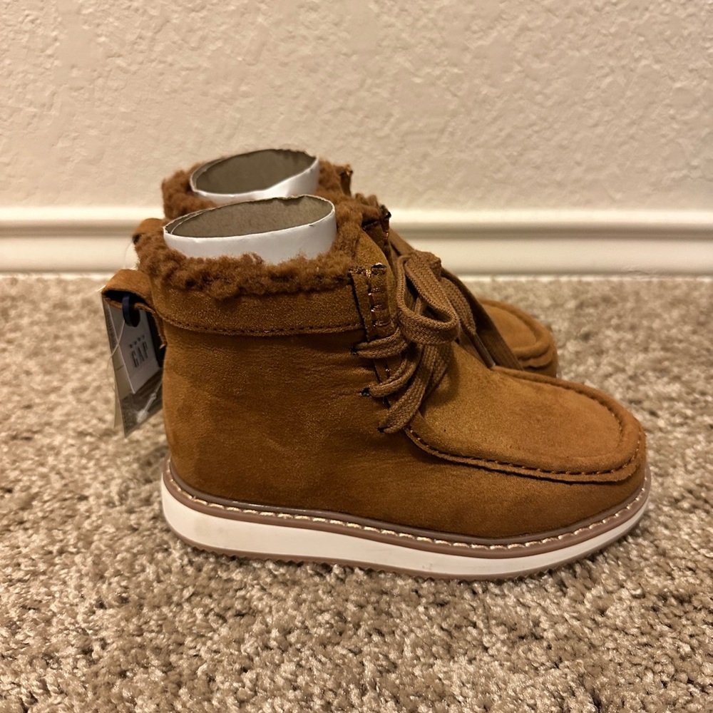 Cozy brown boys boots